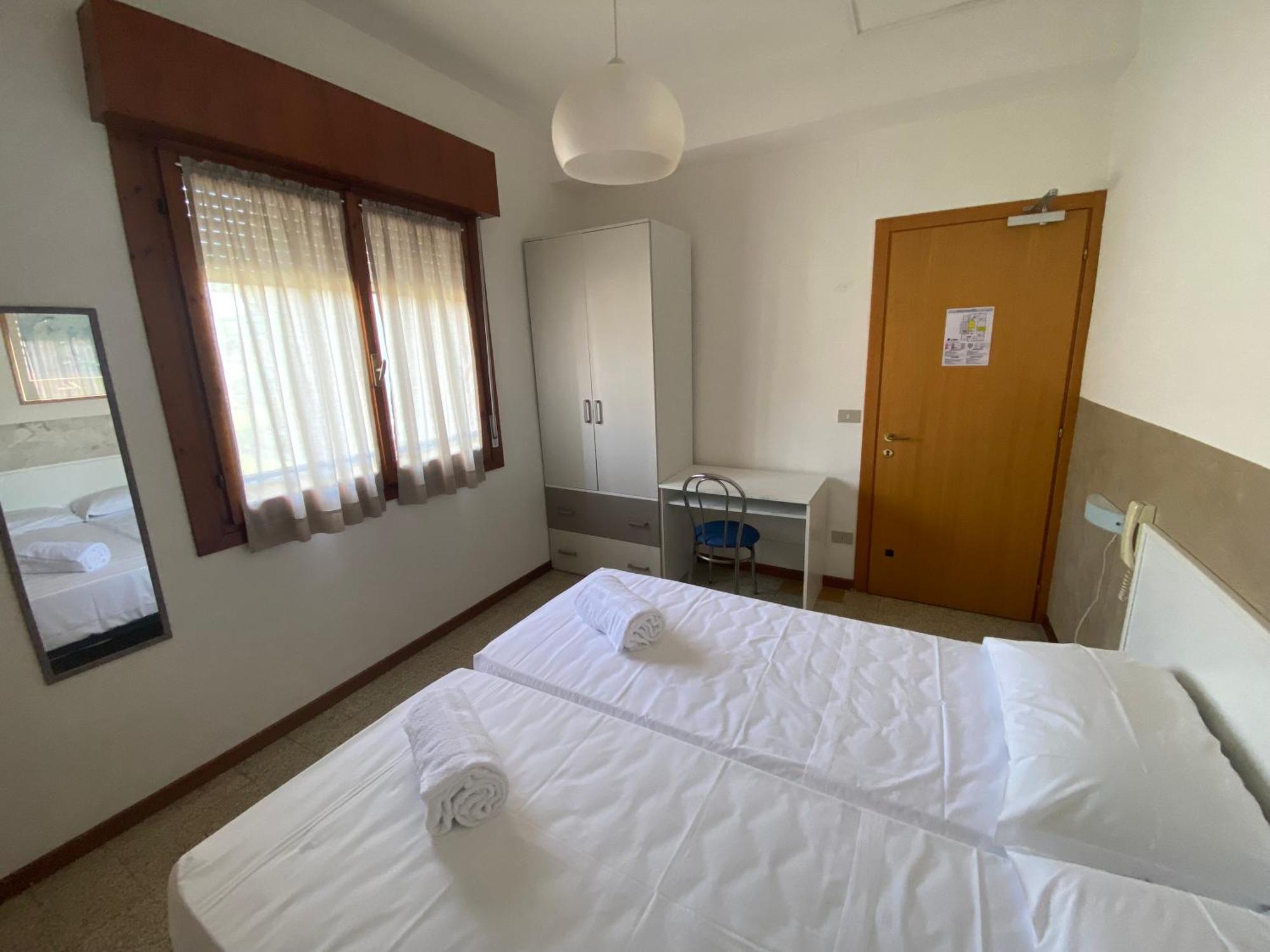 Economy Twin Room